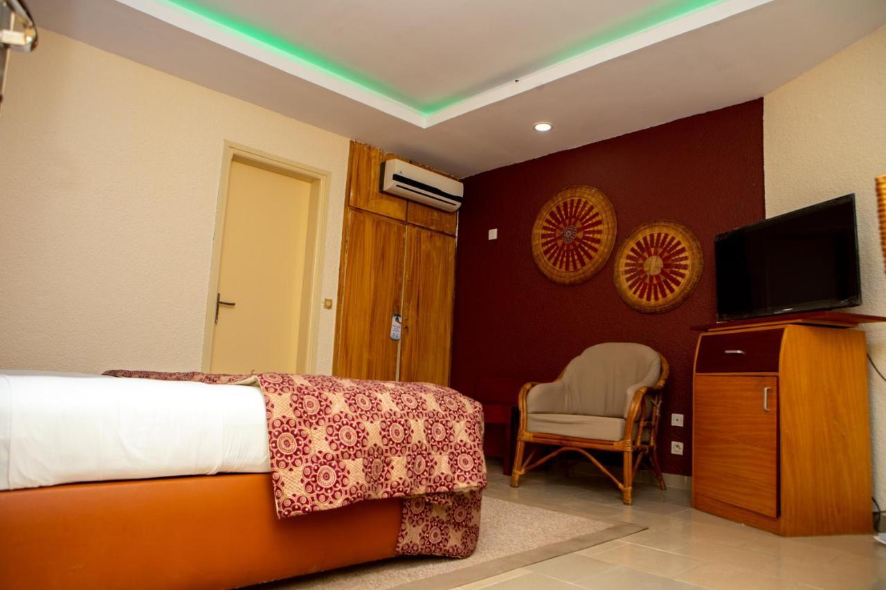 Hotel Le Marly Abidjan Extérieur photo
