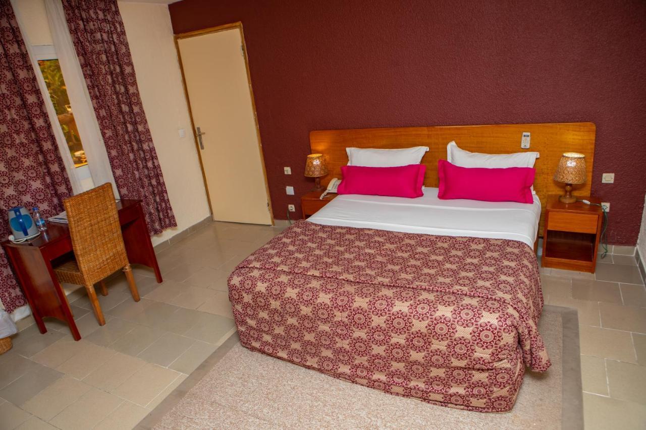 Hotel Le Marly Abidjan Extérieur photo