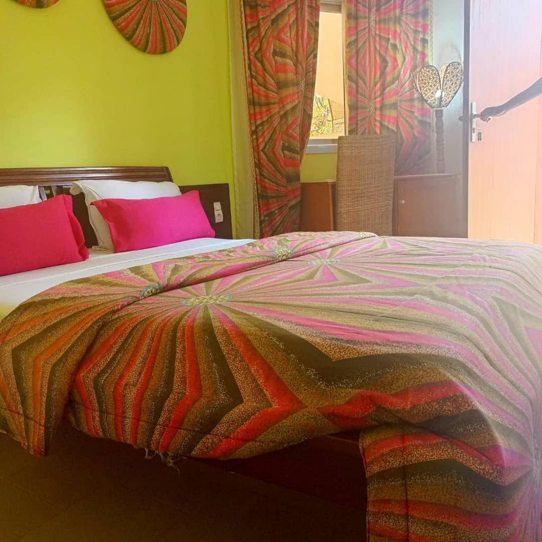 Hotel Le Marly Abidjan Extérieur photo