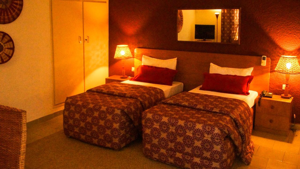 Hotel Le Marly Abidjan Extérieur photo