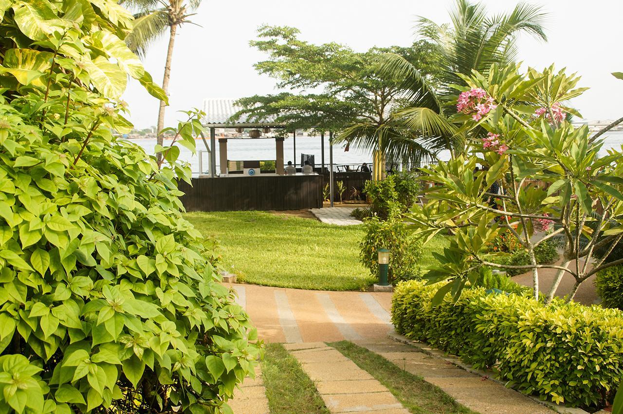 Hotel Le Marly Abidjan Extérieur photo