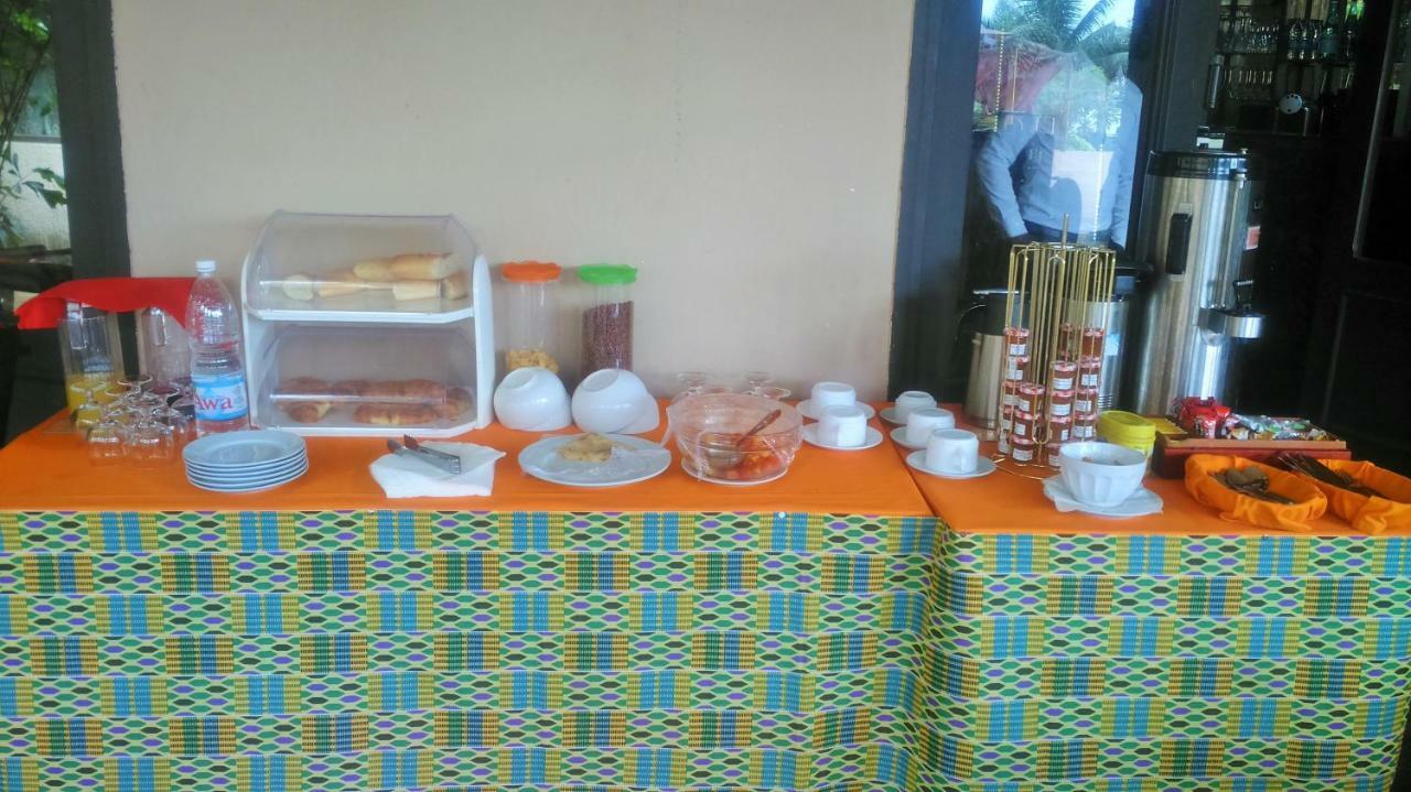 Hotel Le Marly Abidjan Extérieur photo